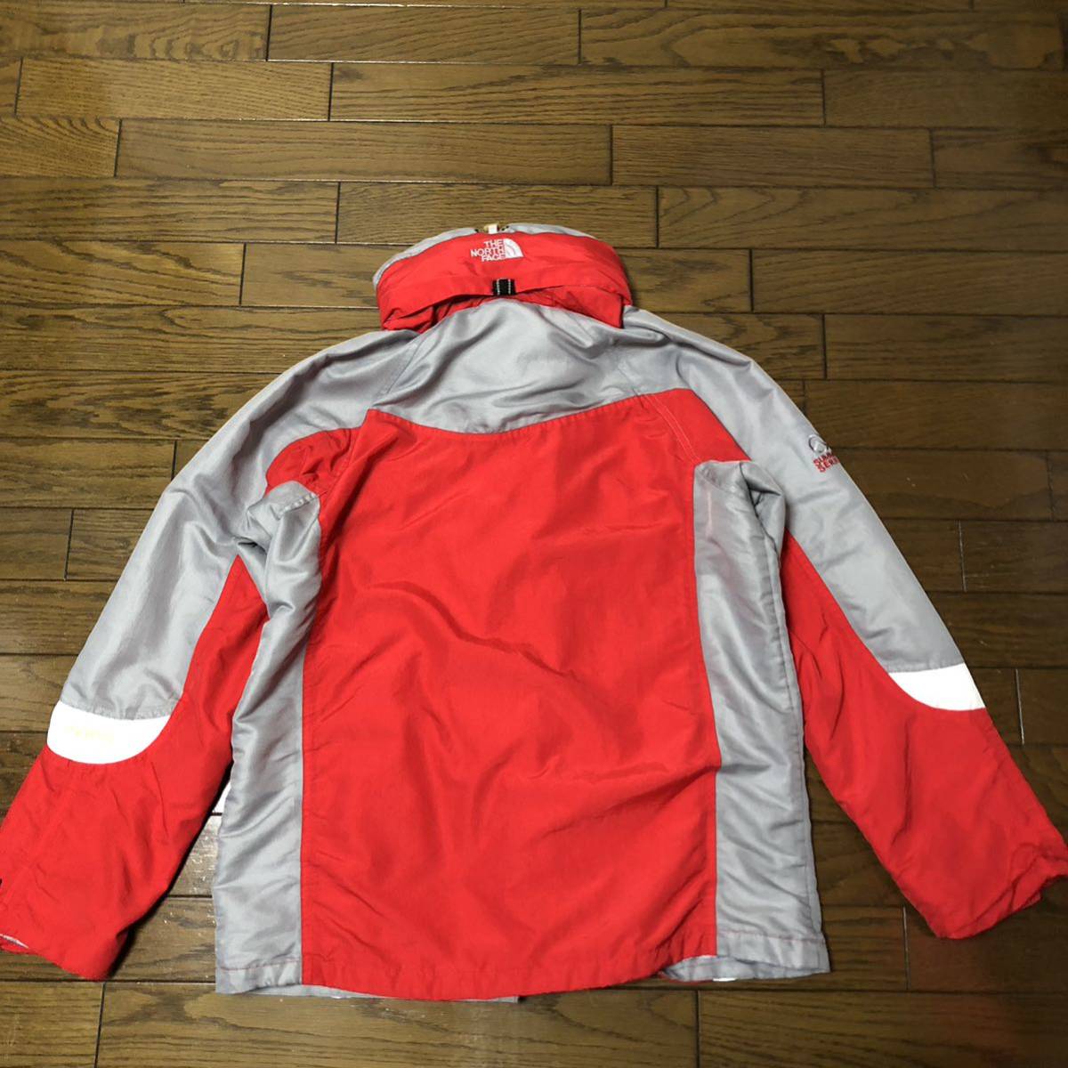 送料無料】THE NORTH FACE SUMMIT SERIESナイロン切り返しジップ 送料無料】THE NORTH FACE SUMMIT SERIESナイロン切り返しジップ
