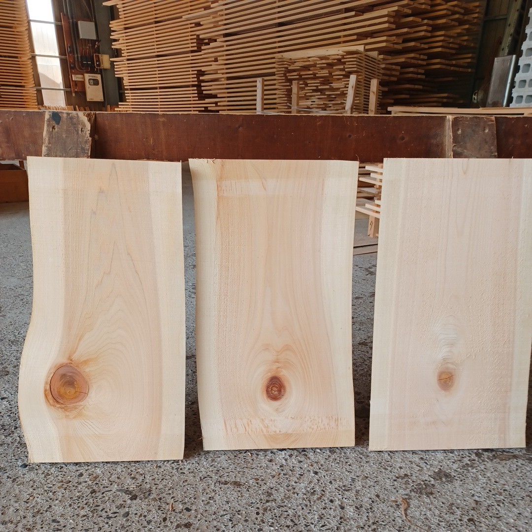 C-1429 　 国産ひのき 　耳付節板 　3枚セット　テーブル 　カウンター　 看板 　一枚板　 桧　 檜　無垢材　 DIY