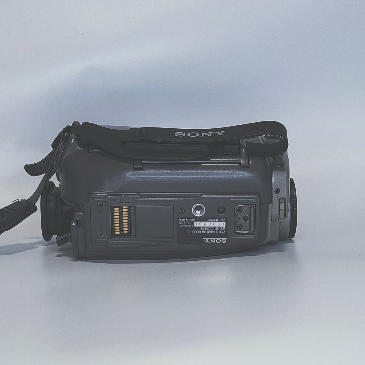 SONY 8ミリ Hi8 8mm ビデオカメラ CCD-TR1 ハンディカム ステーション