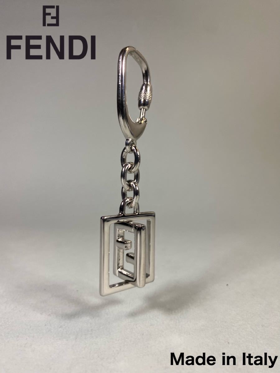 MJ230830-3【希少美品】FENDI フェンディ カラビナ キーホルダー イタリア製 made in italy 本物_画像1