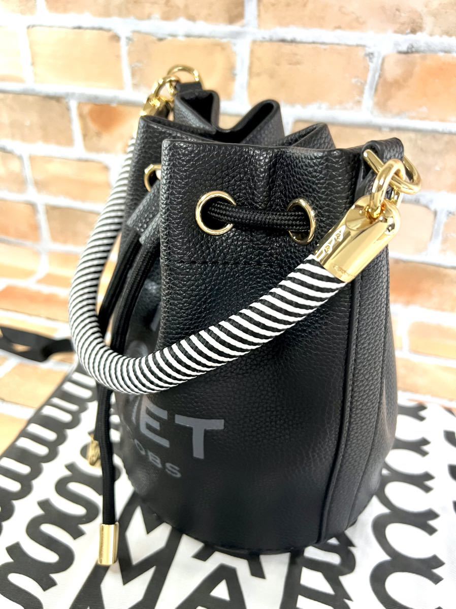 MARC JACOBS マークジェイコブス 新作 THE LEATHER BUCKET BAG バケットバッグ ショルダーバッグ 2way H652L01PF22-001 ブラック