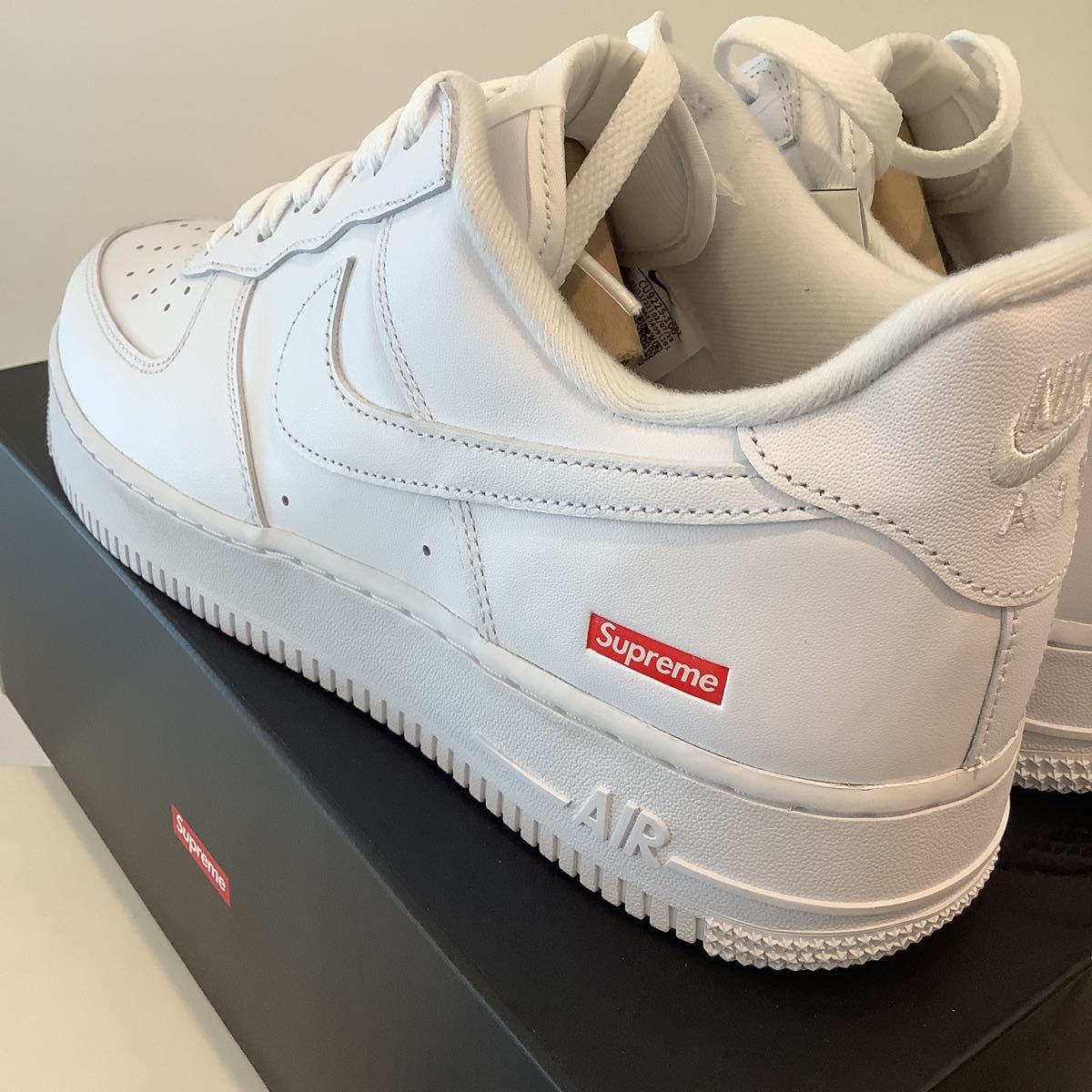 28.5cm US10.5 Supreme NIKE AIR FORCE 1 Low エアフォース スニーカー シュプリーム 新品未使用 白 ホワイト White ナイキ_画像4