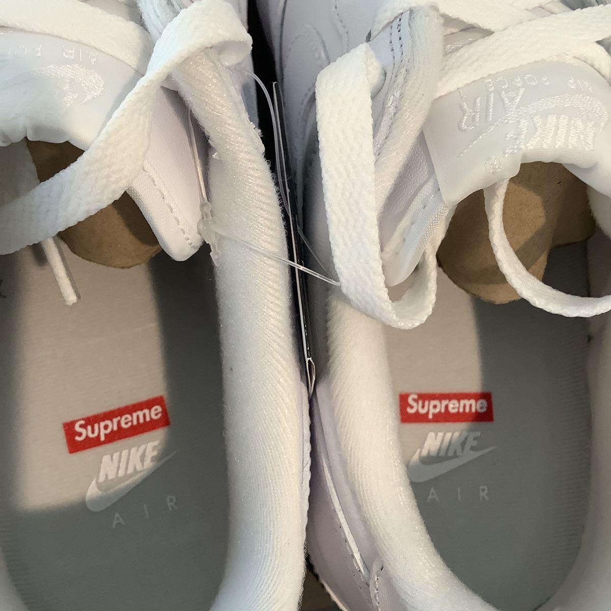 28.5cm US10.5 Supreme NIKE AIR FORCE 1 Low エアフォース スニーカー シュプリーム 新品未使用 白 ホワイト White ナイキ_画像6