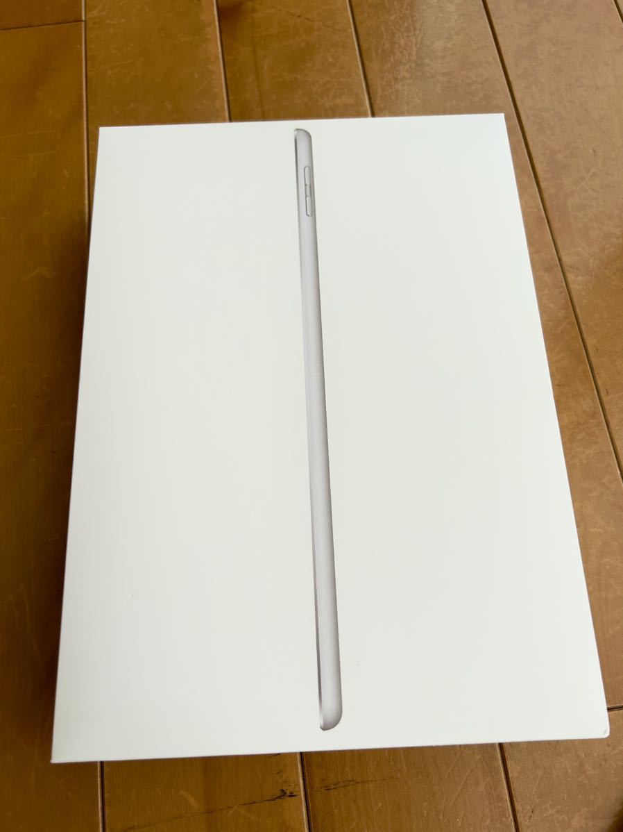 熱い販売 おまけ付き！ 美品 Apple iPad 第5世代 32GB SIM フリー iPad