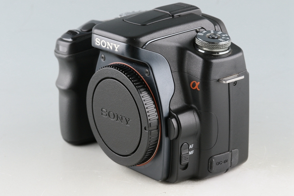 Sony α100 / a100 Digital SLR Camera #48785F3_画像2