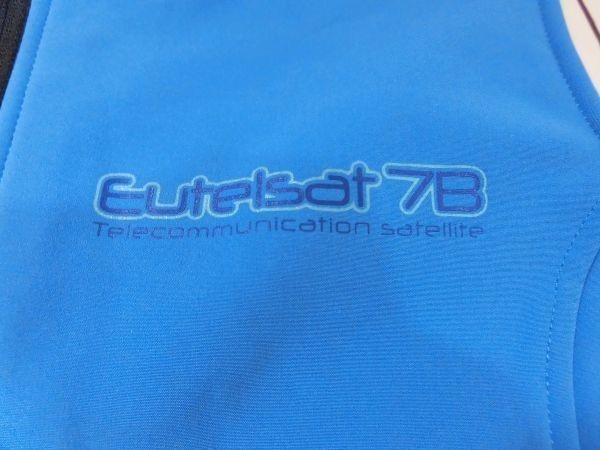 ie-724 ■ KARIBAN 　■　メンズ　ジャケット　袖なし　　ブルー　　サイズM　ウェット生地のようなジップ式袖なしジャケット_画像6