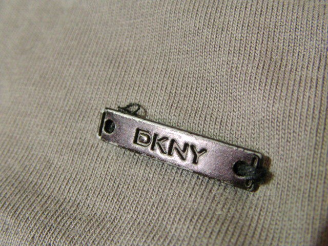 ssy4098 DKNY ...  мужской   длинный рукав    футболка  ...   серый  ■  лого   входит  mini   планка  ■ ... гриф   одноцветный     внутренняя часть  XL размер  