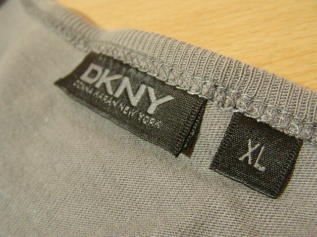 ssy4098 DKNY ...  мужской   длинный рукав    футболка  ...   серый  ■  лого   входит  mini   планка  ■ ... гриф   одноцветный     внутренняя часть  XL размер  