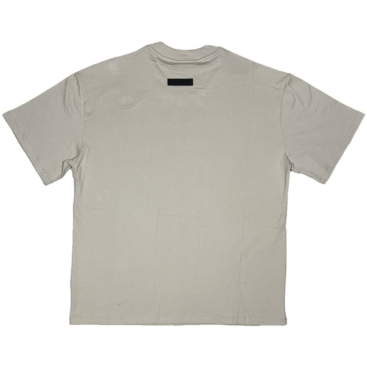 [並行輸入品] FEAR OF GOD FOG ESSETIALS エッセンシャルズ 77 フロントロゴ 半袖 Tシャツ (カーキグレー) (XL)