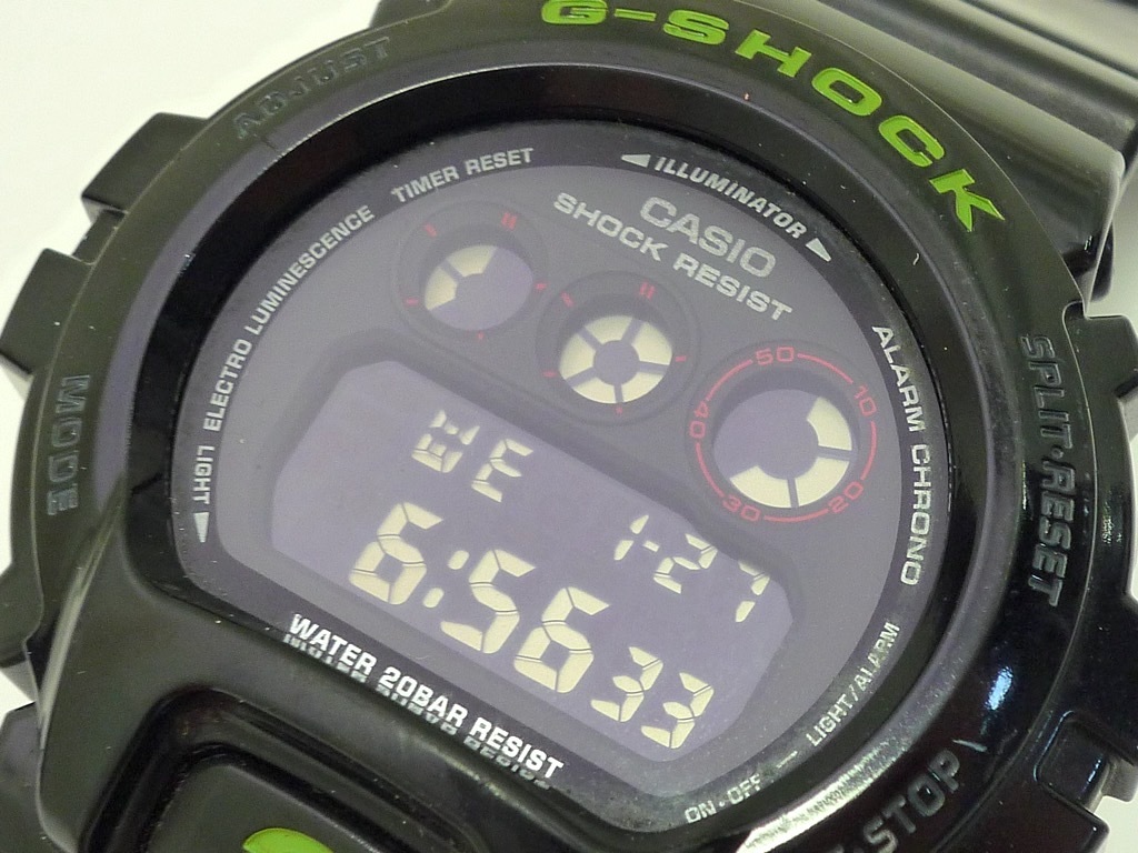 CASIO G-SHOCK カシオ G-ショック DW-6900SN マットダイアル 三つ目 デジタル 腕時計 箱 メンズ 可動品 20気圧防水 お買得 ファン必見_画像3