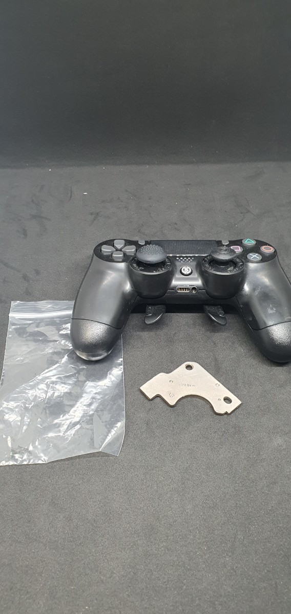 scuf infinity pro ps4　背面ボタン　背面トリガー　ワイヤレスコントローラー コントローラー 分解清掃　動作確認済み_画像1