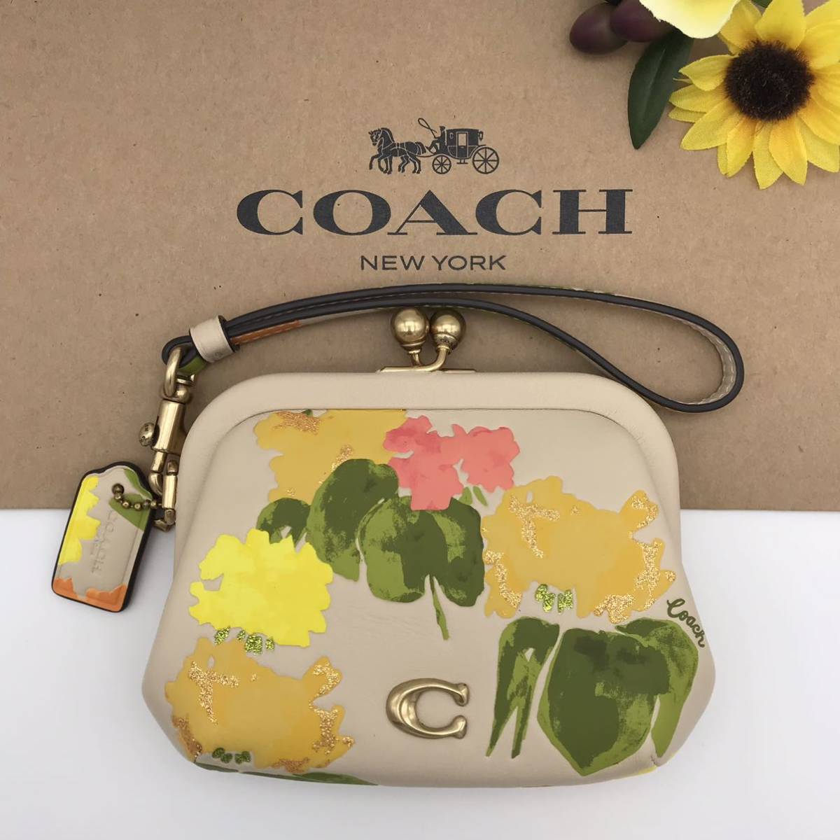 COACH コインケース ★大人気★ キスロック コインパース フローラル プリント がま口 花柄 CC485 B4L38 新品