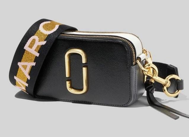 ☆新品未使用☆ MARC JACOBS マークジェイコブス スナップショット