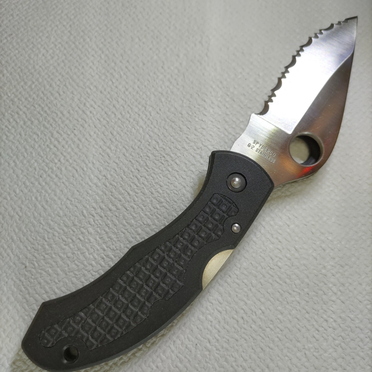 絶版　Spyderco SEKI-CITY JAPAN 右利き　カラビナナイフ スパイダルコ　波刃　ロッククライミング　ケイビング　パラシュート　登山_画像3