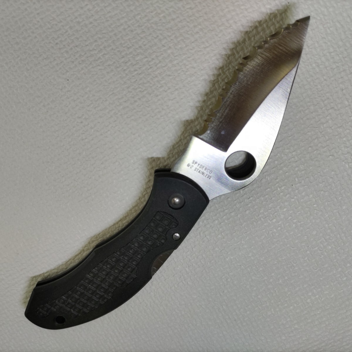 絶版　Spyderco SEKI-CITY JAPAN 右利き　カラビナナイフ スパイダルコ　波刃　ロッククライミング　ケイビング　パラシュート　登山_画像2