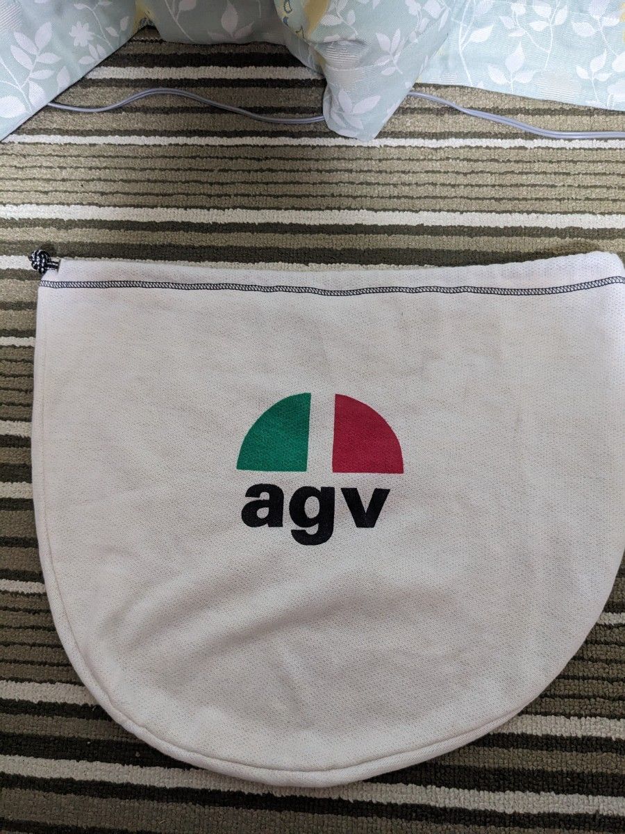 agv ヘルメット袋