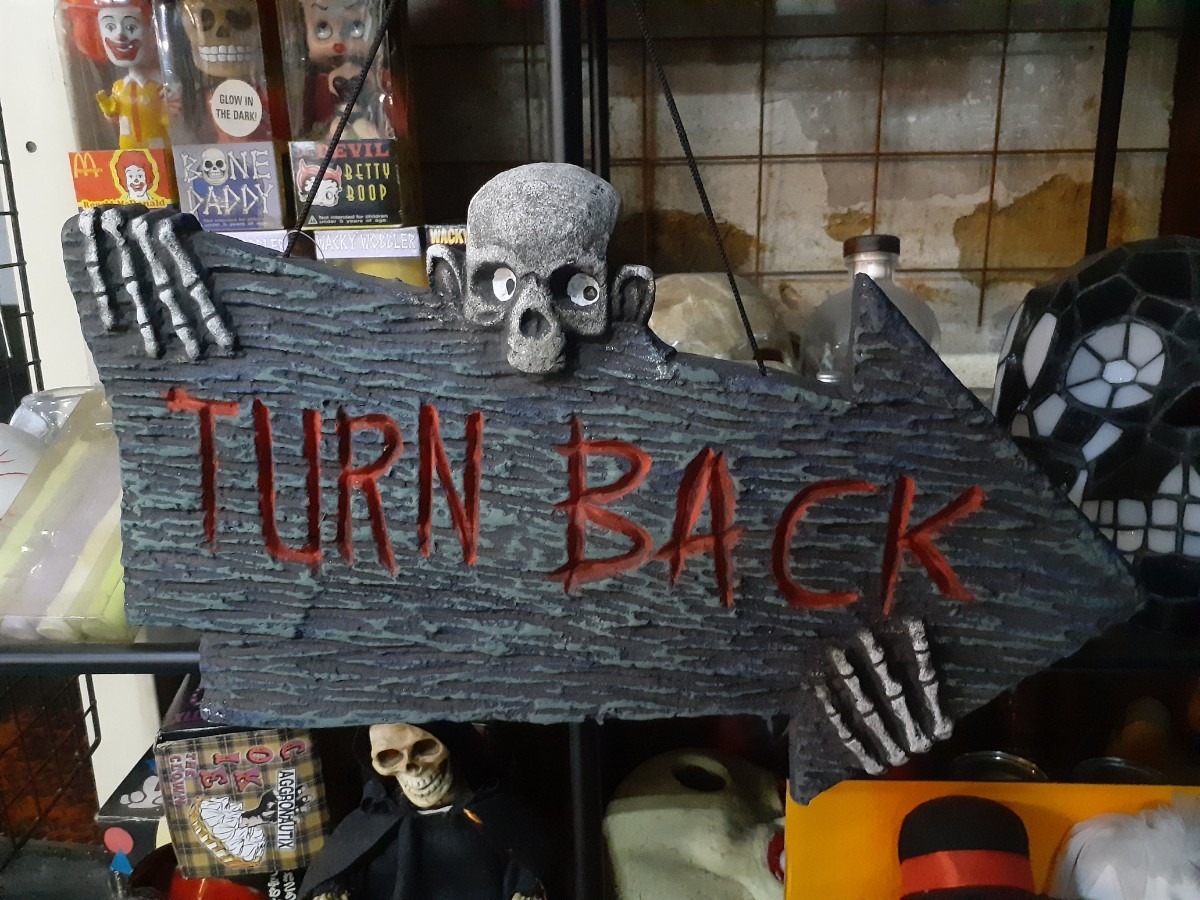  american смешанные товары готический ужасы Halloween стиль TURN BACK Skull wall автограф орнамент дисплей 