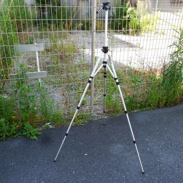 h181 カメラ三脚 SLIK 800GⅡ 高さ調整可能範囲：約44～141cm 寸法：約幅8㎝ 高さ46㎝ 奥行8㎝/80_画像1