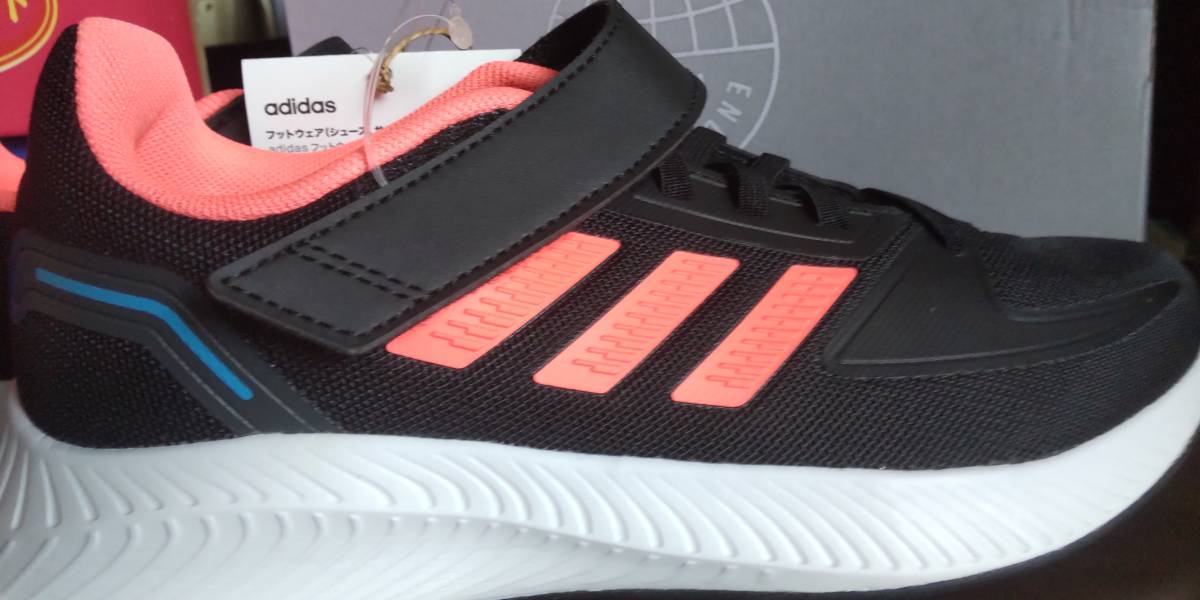  новый товар не использовался *adidas Adidas спортивные туфли чёрный цвет 22.5cm*