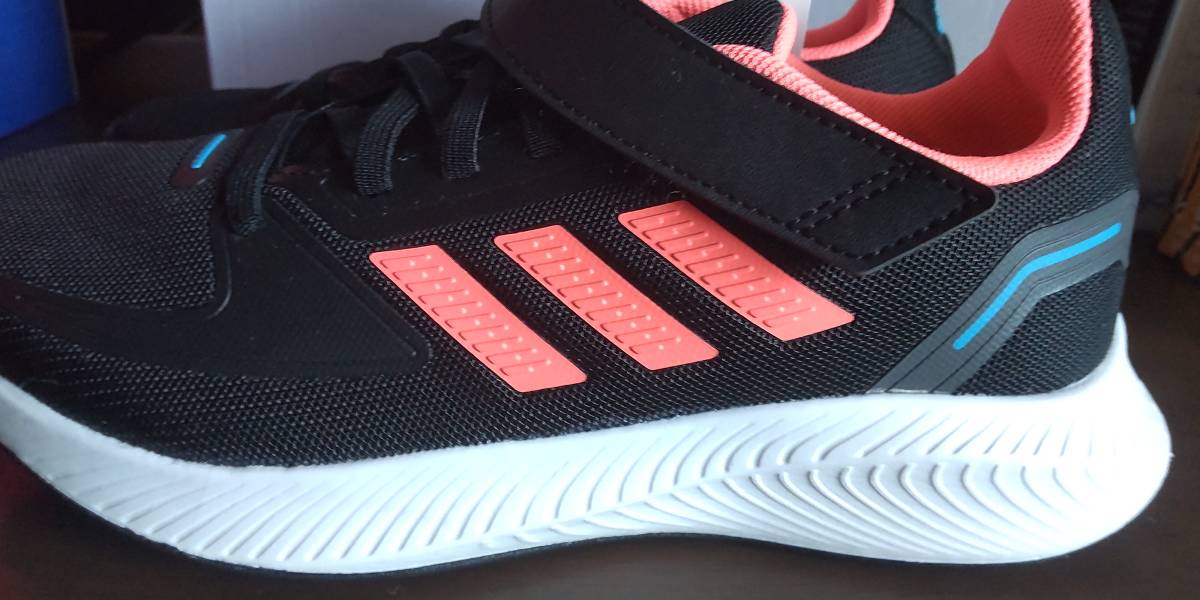  новый товар не использовался *adidas Adidas спортивные туфли чёрный цвет 22.5cm*