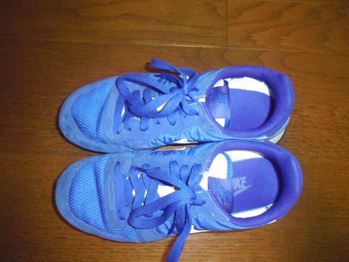  б/у!!NIKE{ Nike }! сетка земля low cut! спортивные туфли! размер 24cm! голубой!!