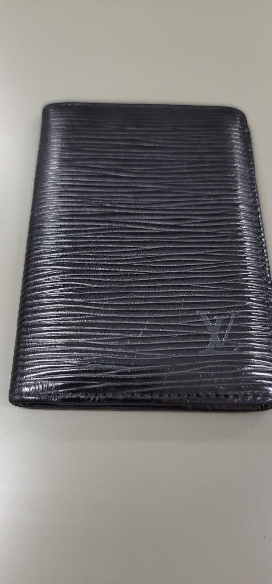 LOUIS VUITTON エピ ルイヴィトンエピ 二つ折り ルイヴィトン 名刺入れ カードケース｜
