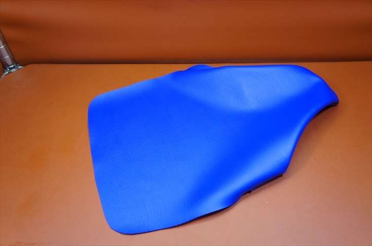 国内自社製造 全国送料込 　モンキー　バハ　ＢＡＪA　純正近似色　青・ブルー　 表皮 　オーダー作製可 表皮カラー/ステッチ色変更可 　6_純正近似色　青・ブルーです