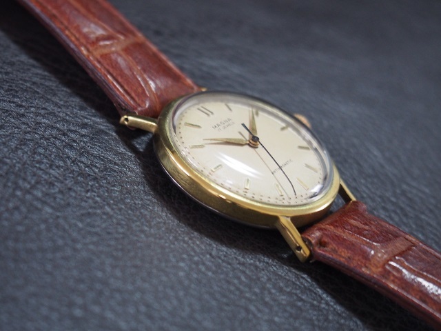  beautiful goods MAGNA Switzerland made antique wristwatch 17 stone hand winding operation goods 