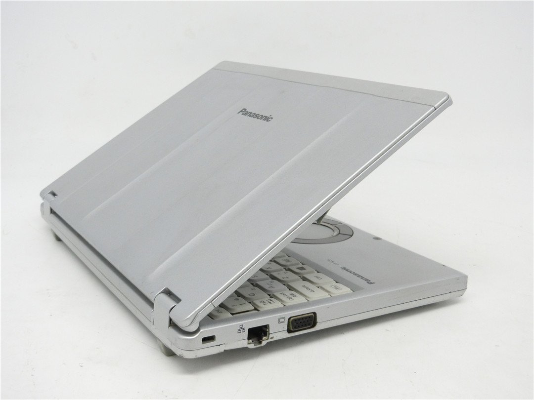 中古　Panasonic　CF-SZ6　 第7世代I5　　13型 ノートパソコン　BIOSまで表示　　表示不良　詳細不明　　ジャンク扱い 　_画像4