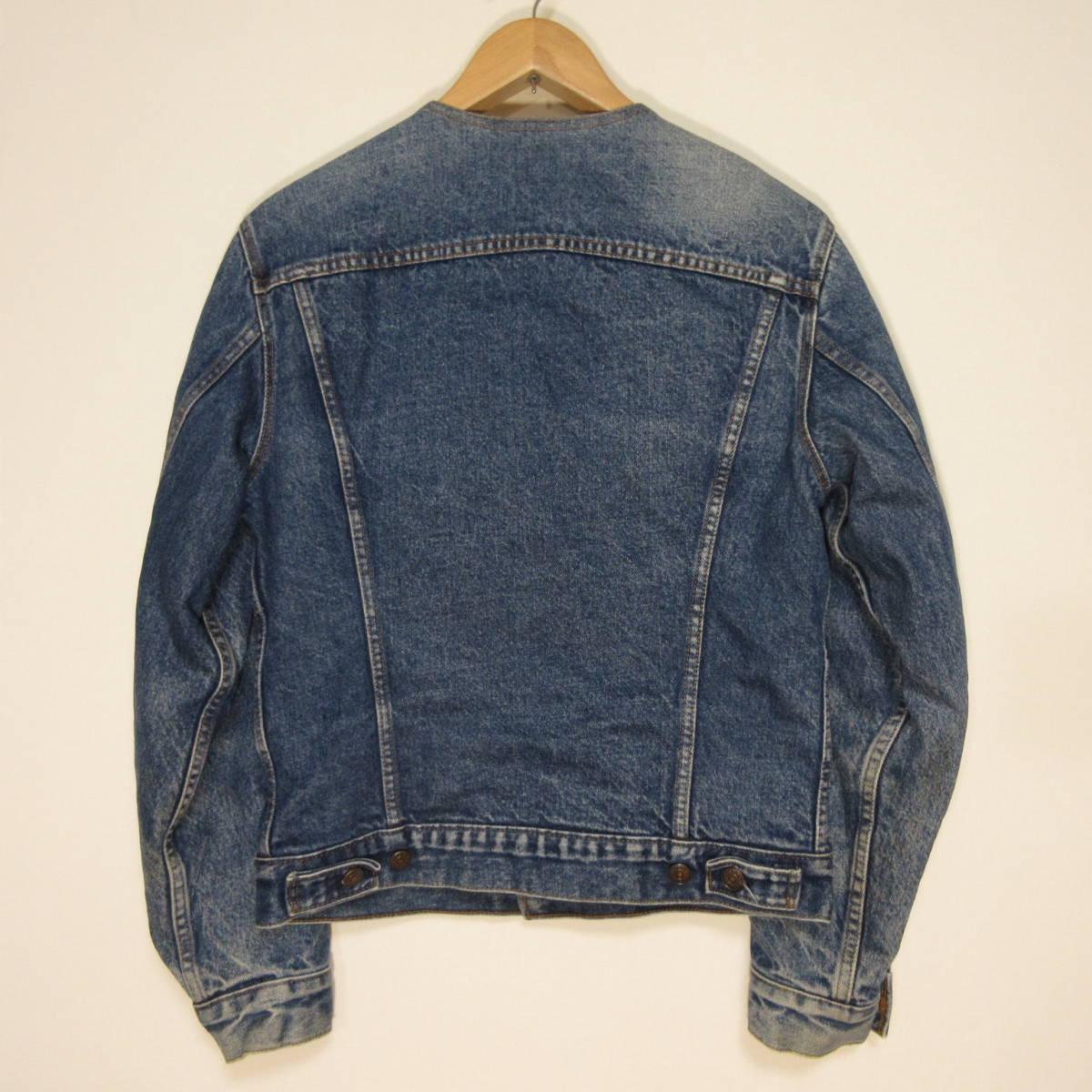 襟無しリメイク　80s　USA製　Levi's　リーバイス　70411‐0816　デニムジャケット　裏バッファローチェック　表記サイズ38　_画像3