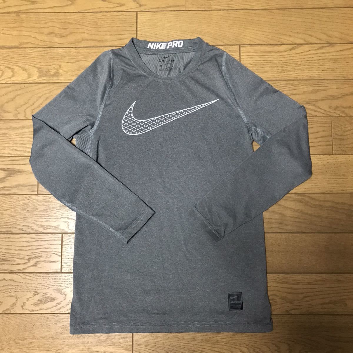 NIKE PRO KID’S COMPRESSION LONG SLEEVE SHIRTS size-M(着丈55身幅39) 中古(超美品) 送料無料 NCNR_画像1