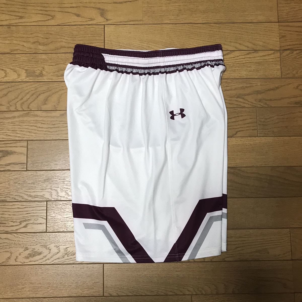 NCAA PATRIOT LEAGUE MEN’STRAINING SHORTS (UNDER ARMOUR) size-LG(平置き39股下22) 中古(美品) 送料無料 NCNR_画像2