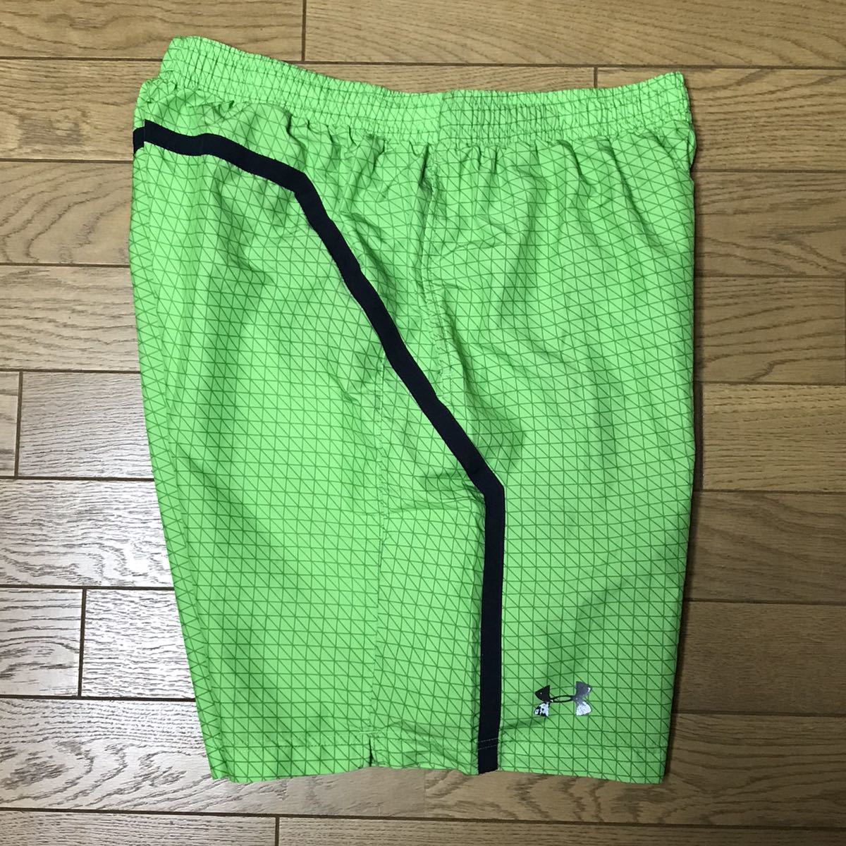 UNDER ARMOUR MEN’S RUNNING SHORTS (インナー付き) size-LG(平置き38股下23) 中古(美品) 送料無料 NCNR