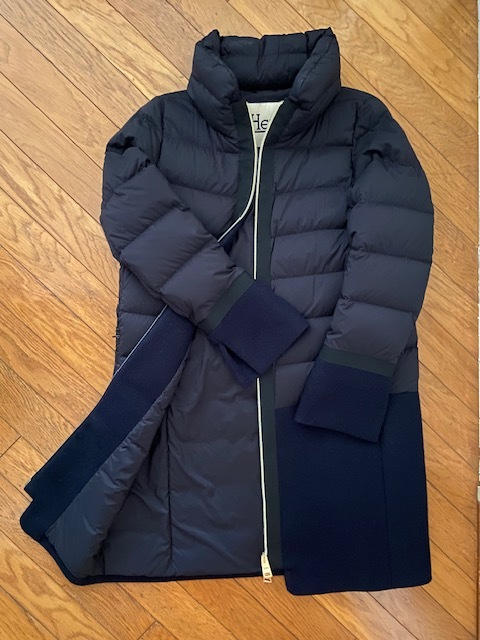 品・美品】Herno ヘルノ ダウンコート レディース ダークネイビー
