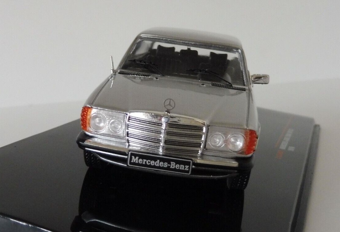 【未開封】Ж イクソ 1/43 メルセデス ベンツ 200D W123 1983 シルバー Ж Mercedes Benz 200 D Silver CLC340N ixo Ж Daimler デイムラーの画像6