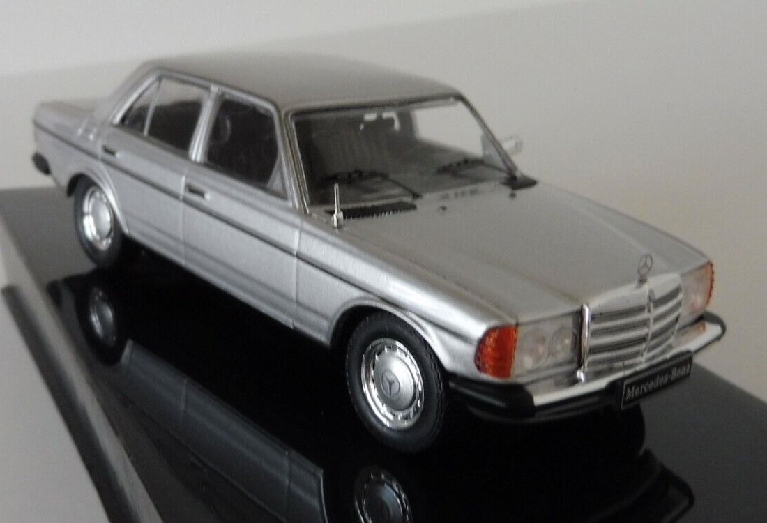 【未開封】Ж イクソ 1/43 メルセデス ベンツ 200D W123 1983 シルバー Ж Mercedes Benz 200 D Silver CLC340N ixo Ж Daimler デイムラーの画像8