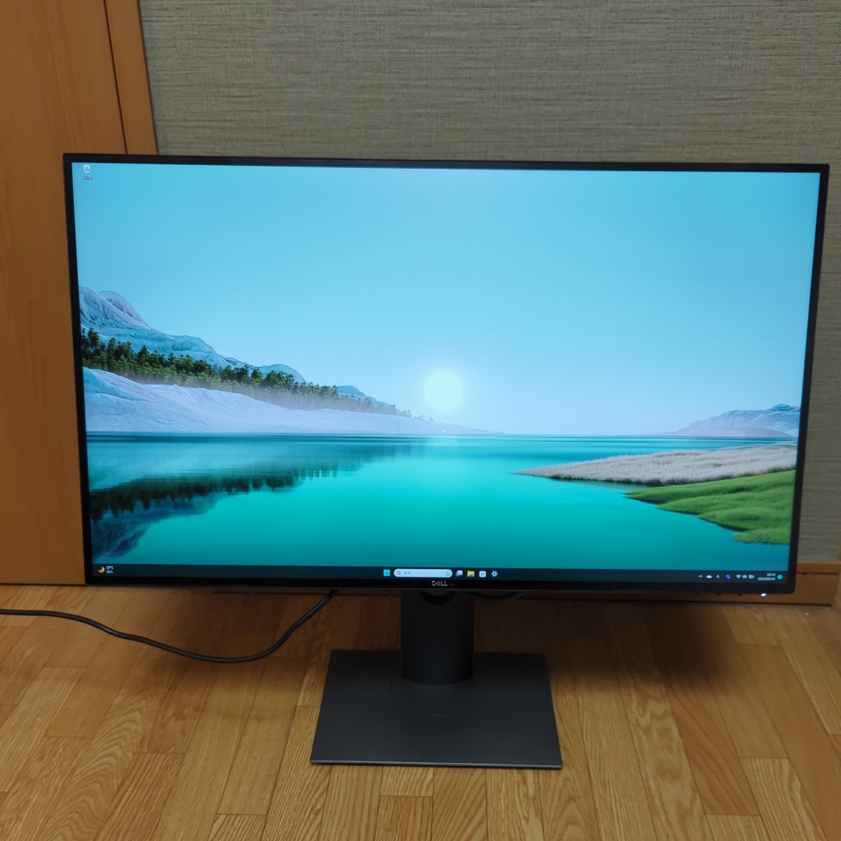 年レディースファッション福袋 UQM Dell インチ 美品 中古