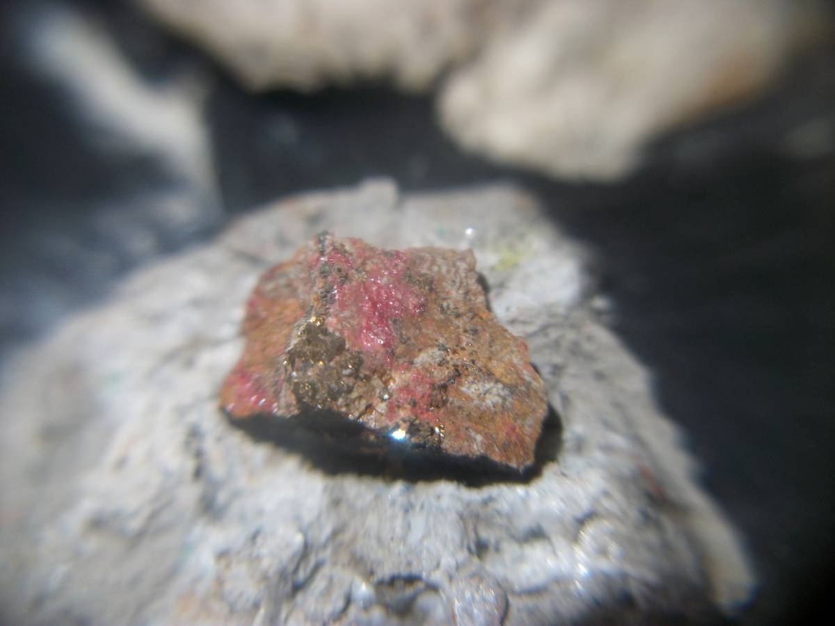 国産鉱物　和歌山県　和佐鉱　辰砂　シナバー　濃い赤色　定型外発送_画像4