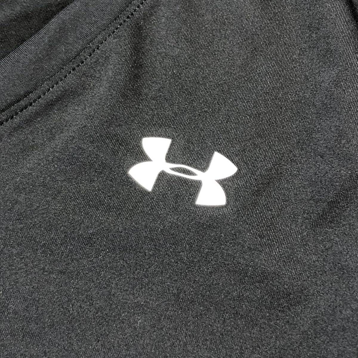 美品　UNDER ARMOUR アンダーアーマー Vネック 長袖Tシャツ ロングスリーブ 長袖シャツ ブラック　サイズMD_画像3