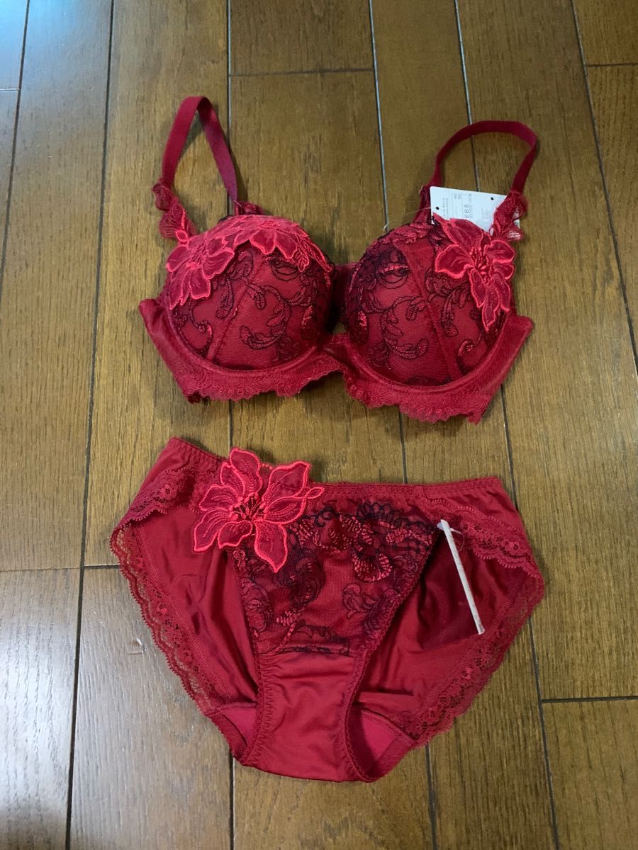 ワコールサルート ブラ&ショーツセットE65・M|Yahoo!フリマ(旧 ワコールサルート ブラ&ショーツセットE65・M|Yahoo!フリマ(旧