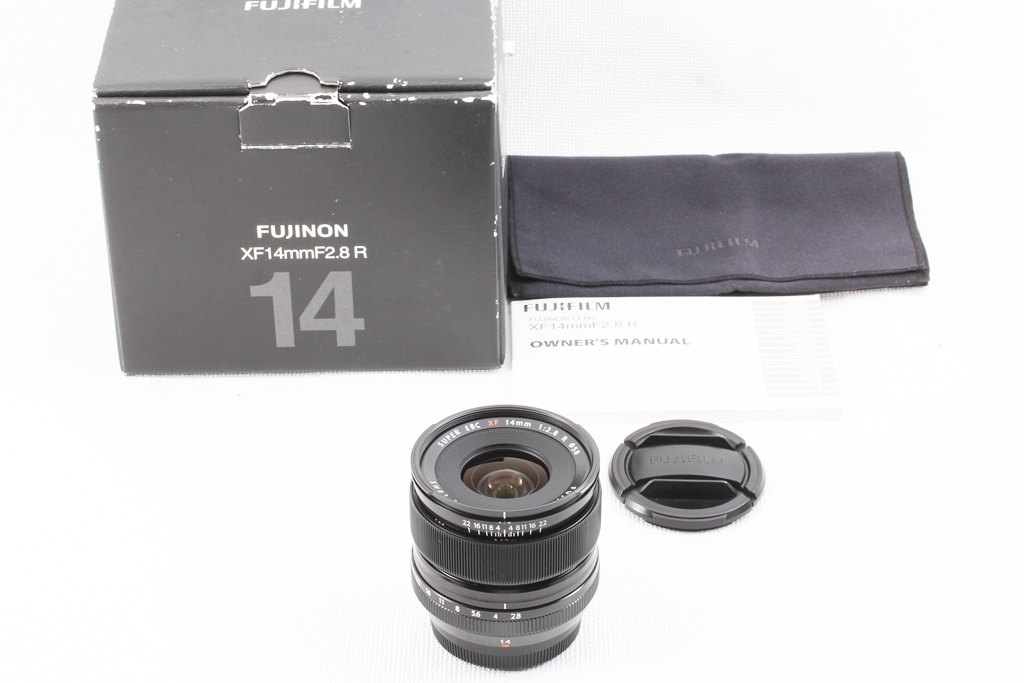 極上品◆FUJIFILM フジフィルム XF 14mm F2.8 R◆超広角レンズ/a-9570