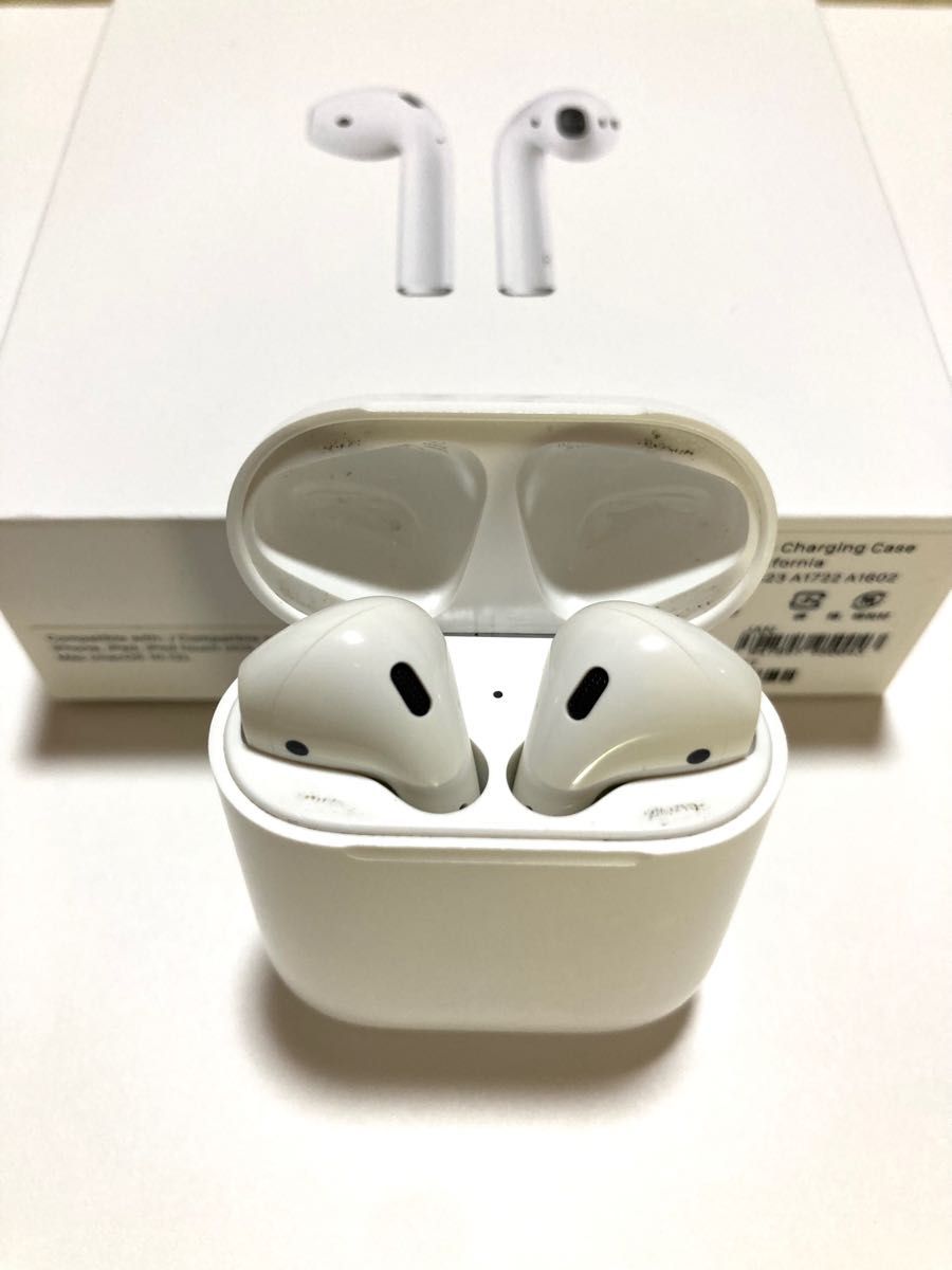 ブランド雑貨総合 Apple AirPods (初代第1世代) MMEF2J/A ヘッドホン