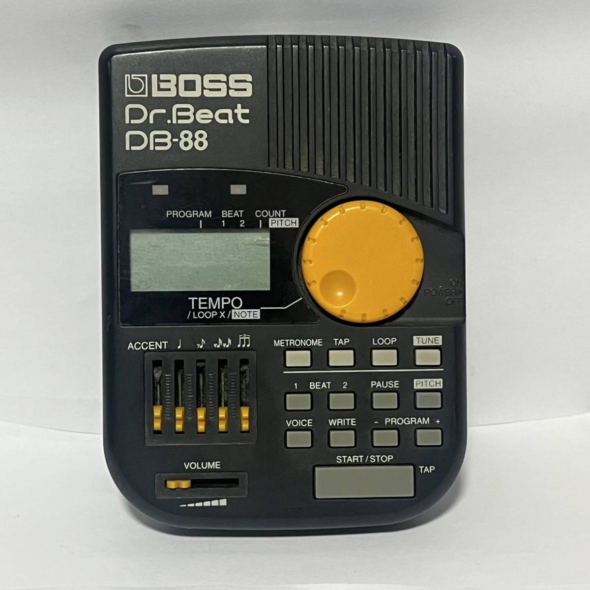 BOSS Dr.Beat DB-88メトロノーム 中古動作品　ボタン操作ディスプレイ表示音出しまで確認済_画像1