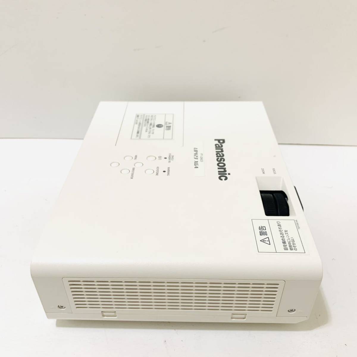 Y5643 Panasonic パナソニック 液晶プロジェクター PT-LB423 送料無料