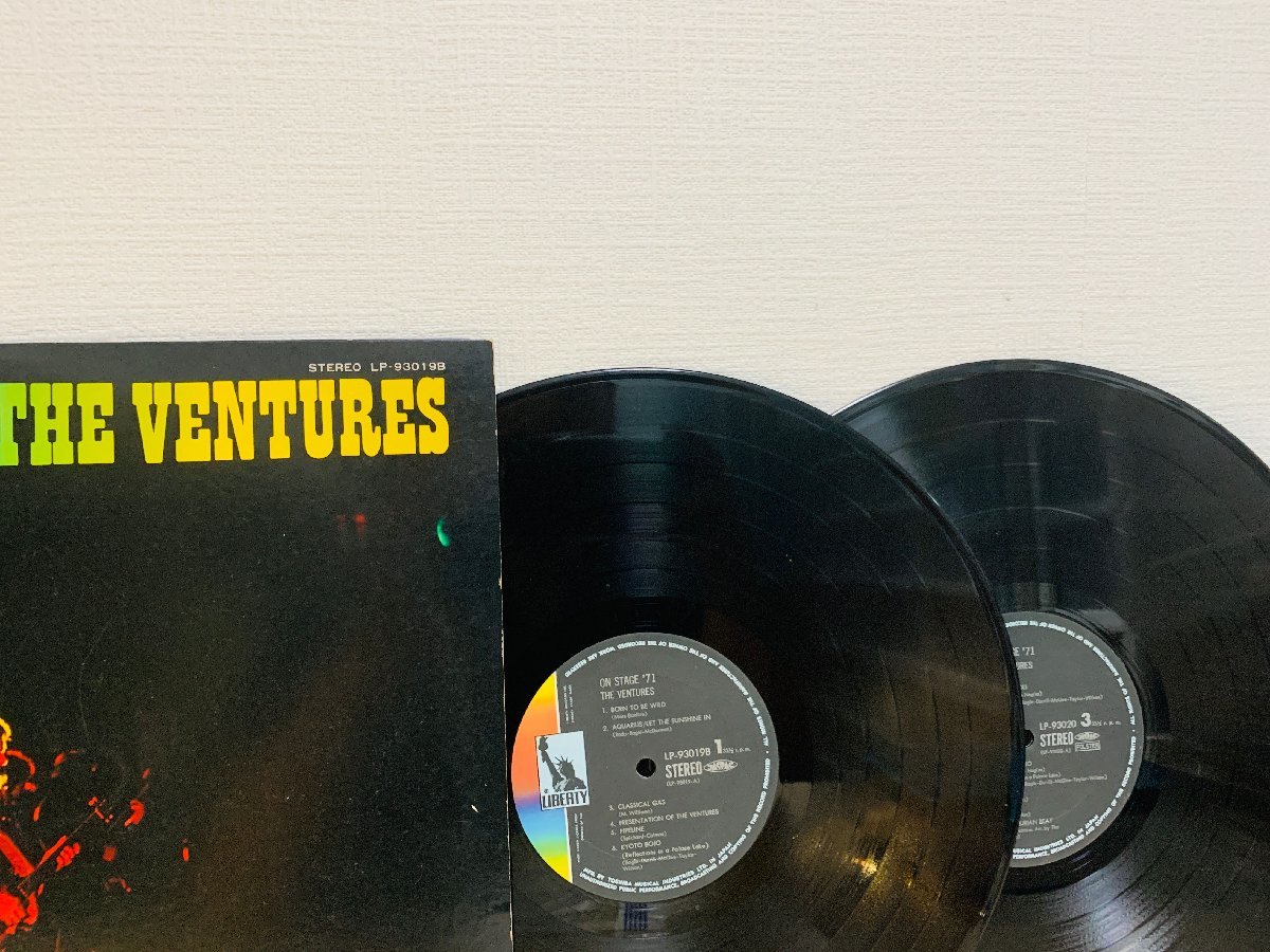 即決2LP ON STAGE 71 THE VENTURES / オン・ステージ'71 ベンチャーズ / レコード LP-93019 L12_画像3