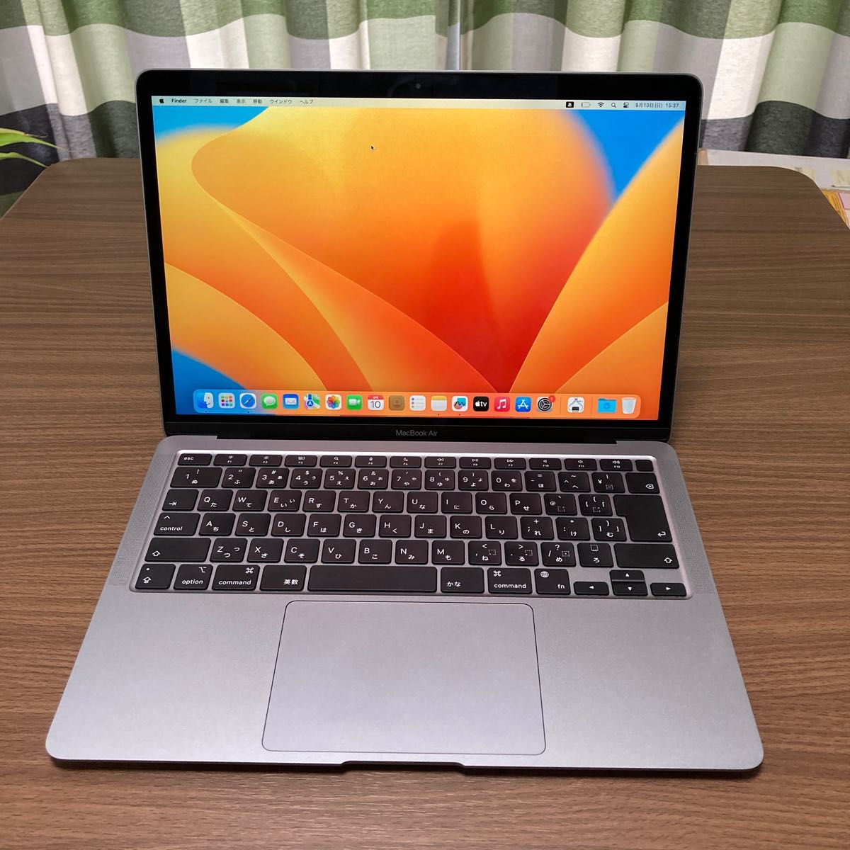 【期間限定値下げ　10/10まで】MacBook Air M1 8GB 256GB 充電15回 美品