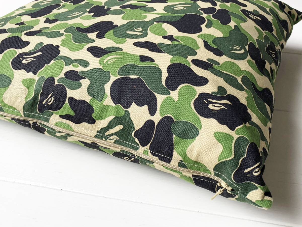 ☆ 新品 未使用 A BATHING APE ベイシングエイプ クッション 初期