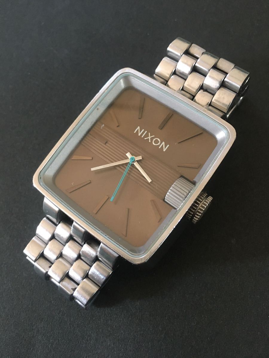輝く高品質な 稼働品 NIXON ニクソン THE SULTAN サルタン 文字盤ブラウン その他