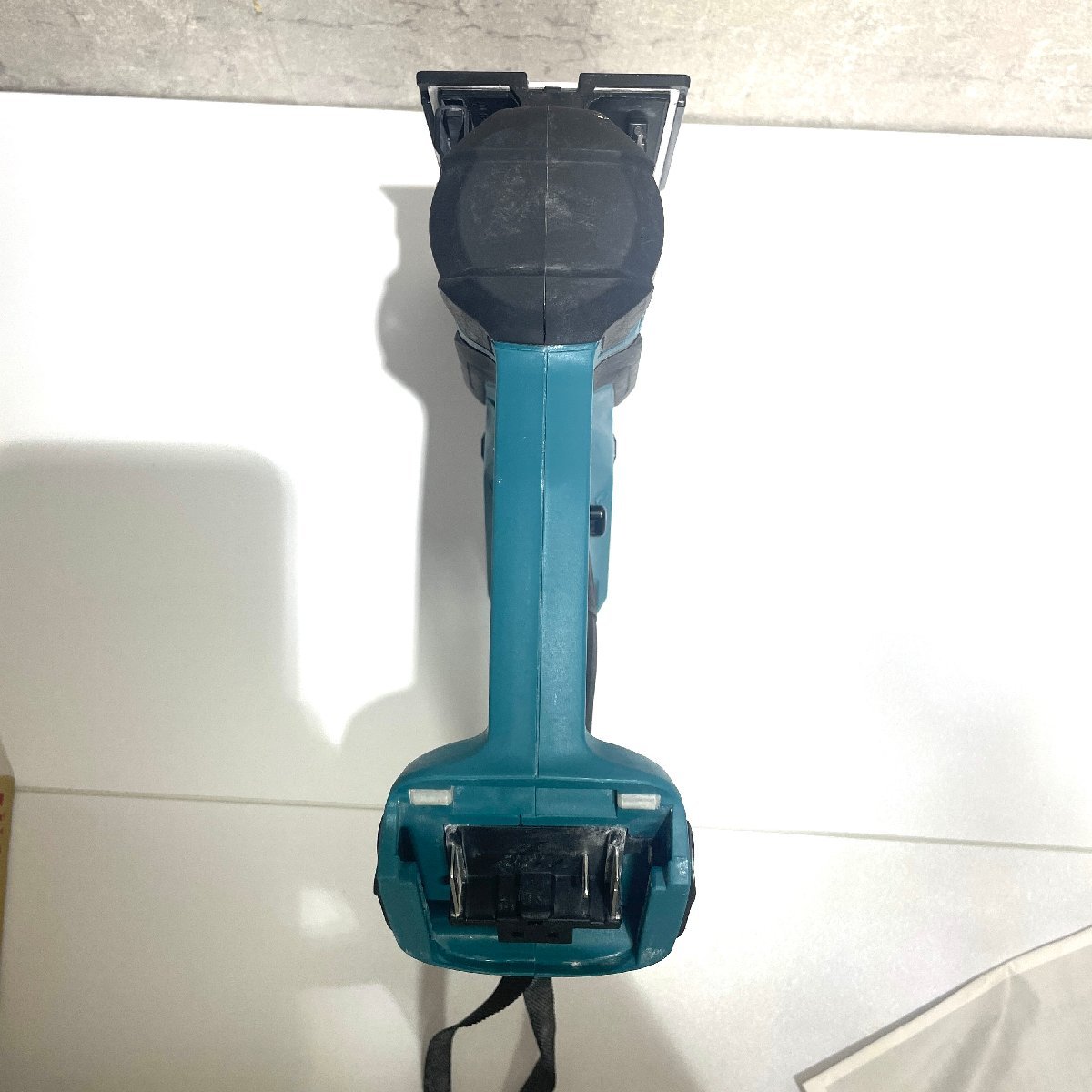 1回のみ使用 おすすめ商品★マキタ makita 充電式ボードカッタ SD180DZ ダストボックス付き_画像8