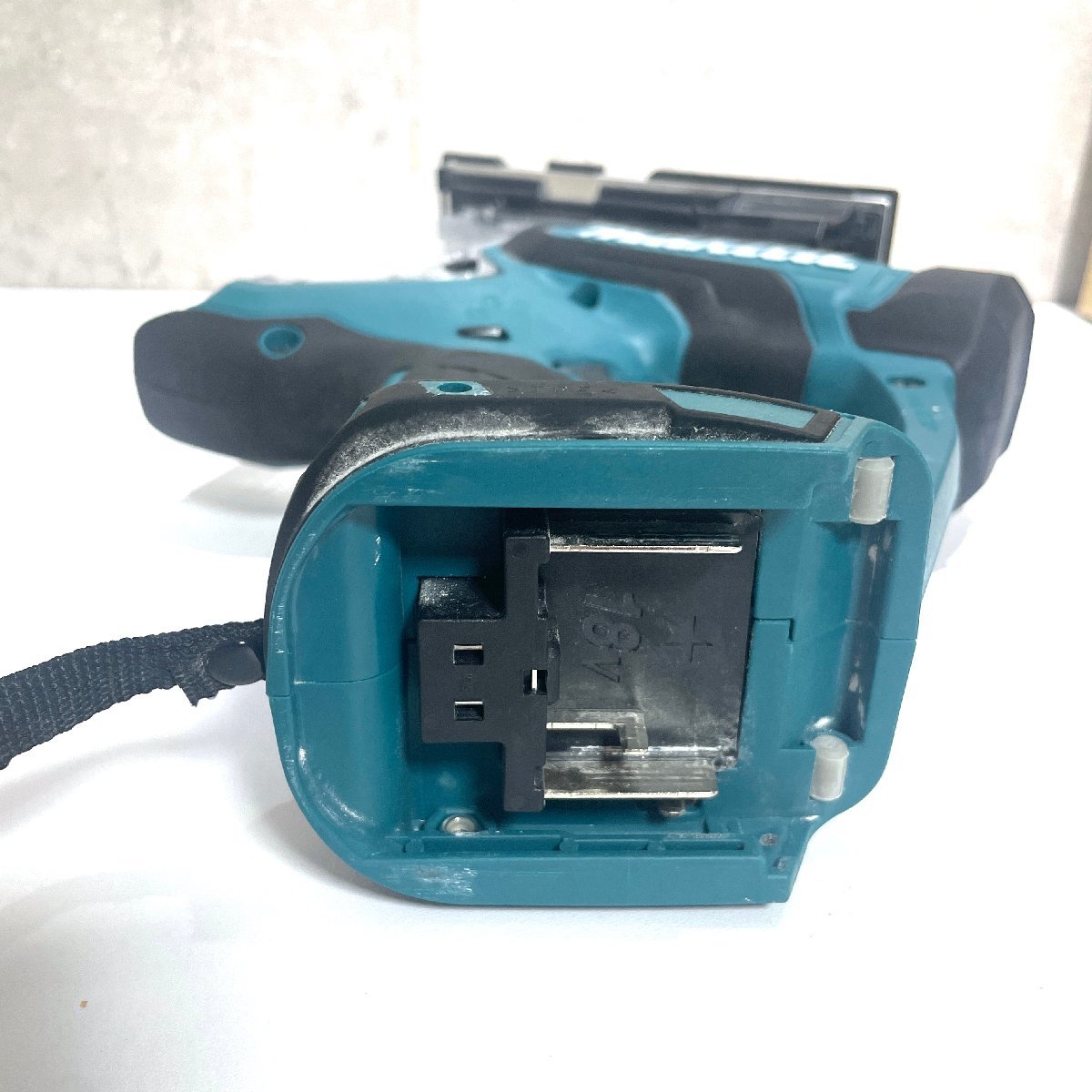 1回のみ使用 おすすめ商品★マキタ makita 充電式ボードカッタ SD180DZ ダストボックス付き_画像7